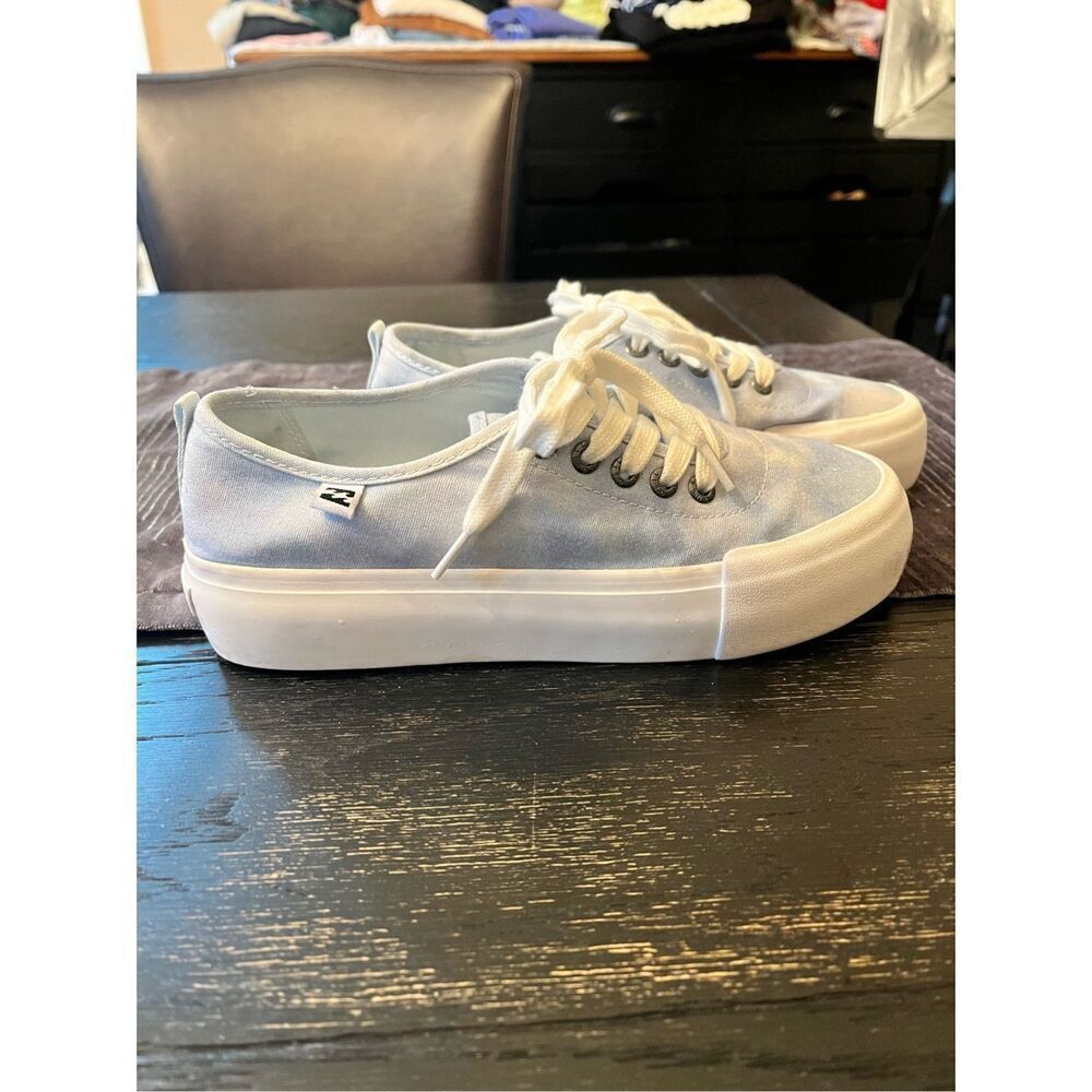 Billabong Pueblo Blue Dye Print Platform Sneaker sz 7 EUC